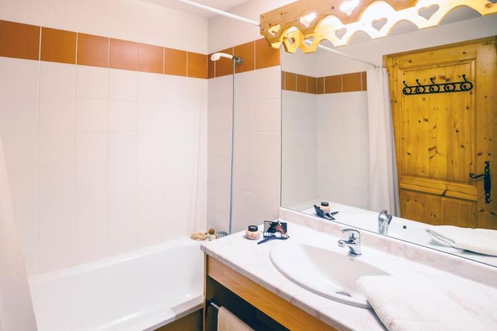 Appartement Rez-De-Chaussee, Cosy T3 4 A 6 Pers Avec Piscines Interieure & Exterieure A Samoens En Haute-Savoie Экстерьер фото